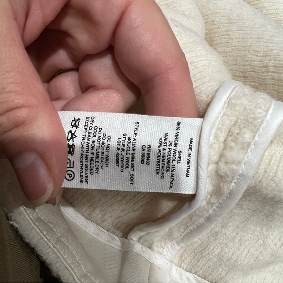 Theory A-Line Mini Skirt in Wool Boucle - Picture 8 of 9